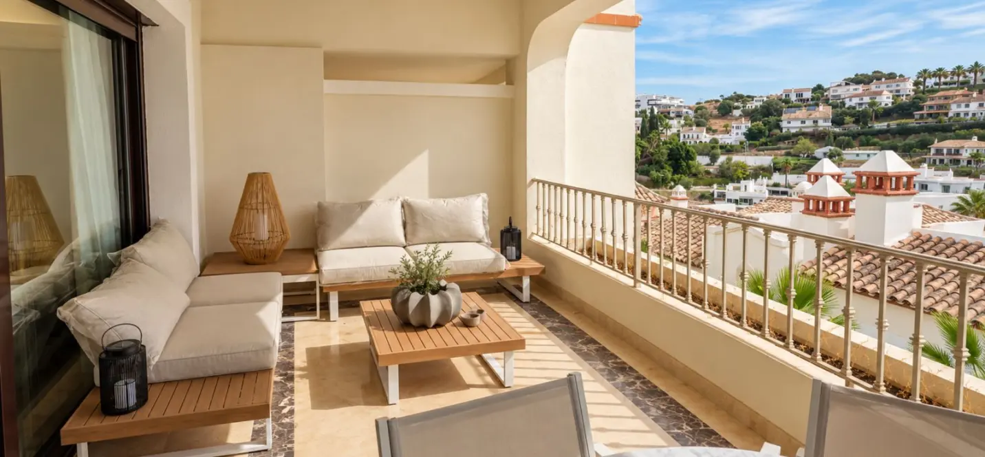 Sale of townhouse in Estepona 1