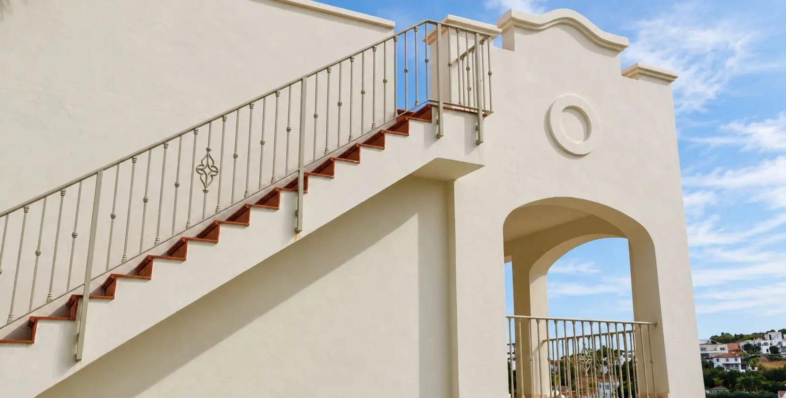 Sale of townhouse in Estepona 8