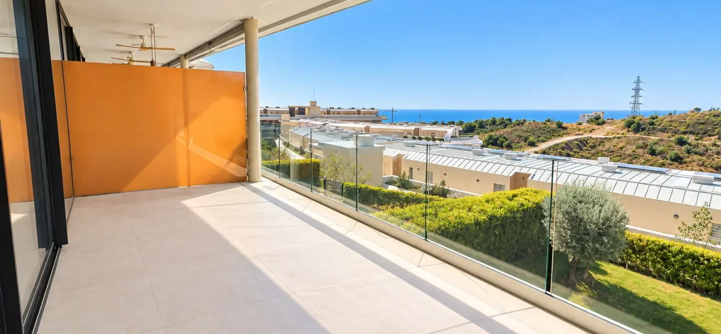 Venta de apartamento en planta media en Fuengirola 0