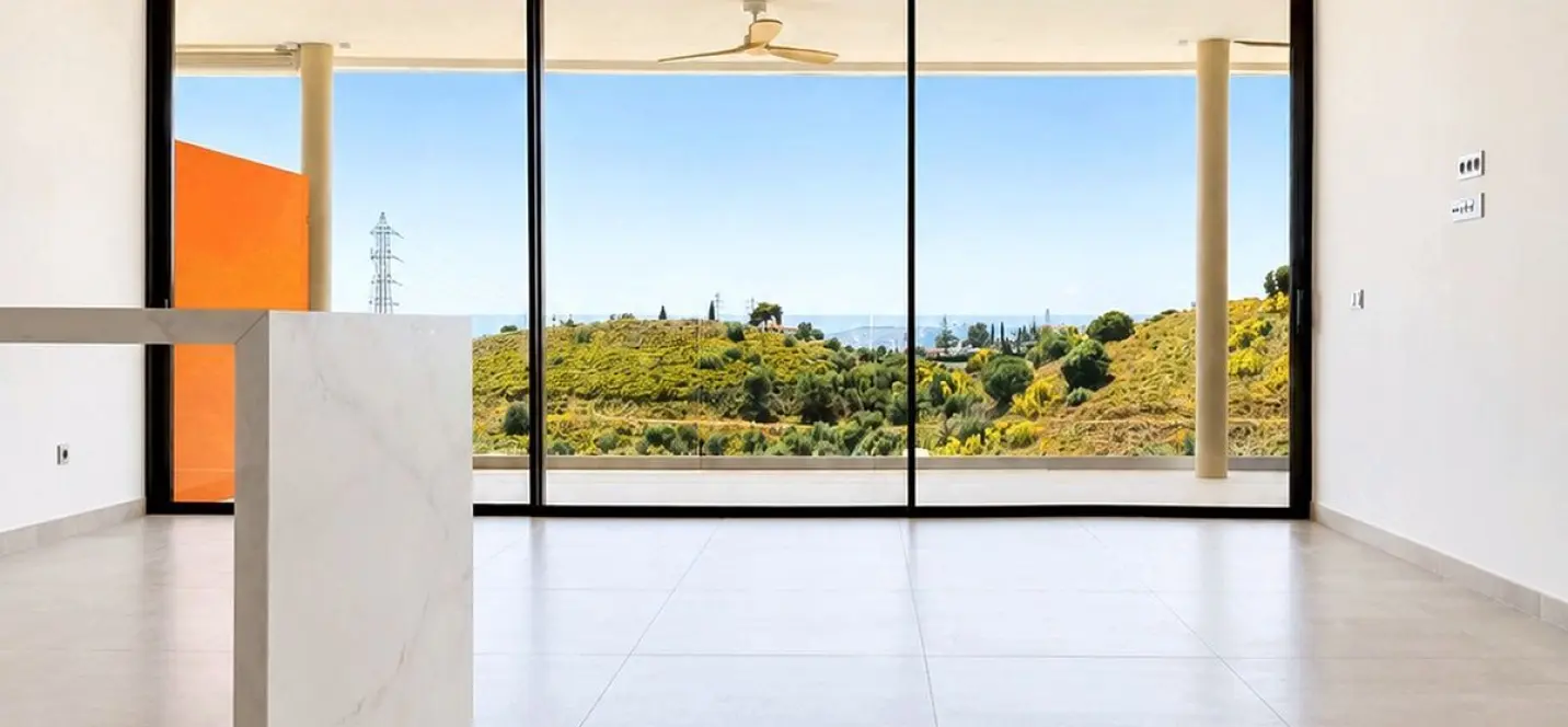 Venta de apartamento en planta media en Fuengirola 3