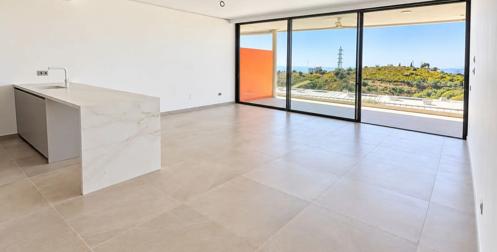 Venta de apartamento en planta media en Fuengirola 5