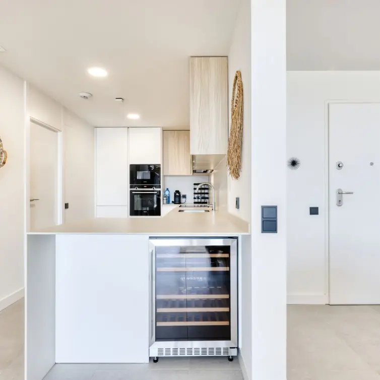 Sale of middle floor apartment in Marbella