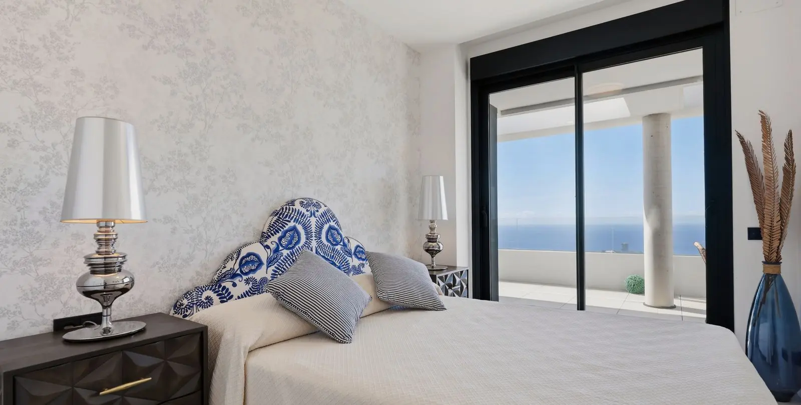 Продажа апартаментов на среднем этаже в Marbella 8