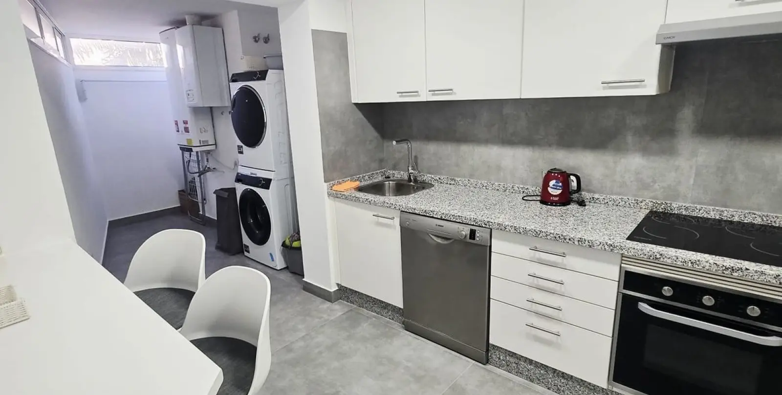 Sale of middle floor apartment in Puerto Banús 19