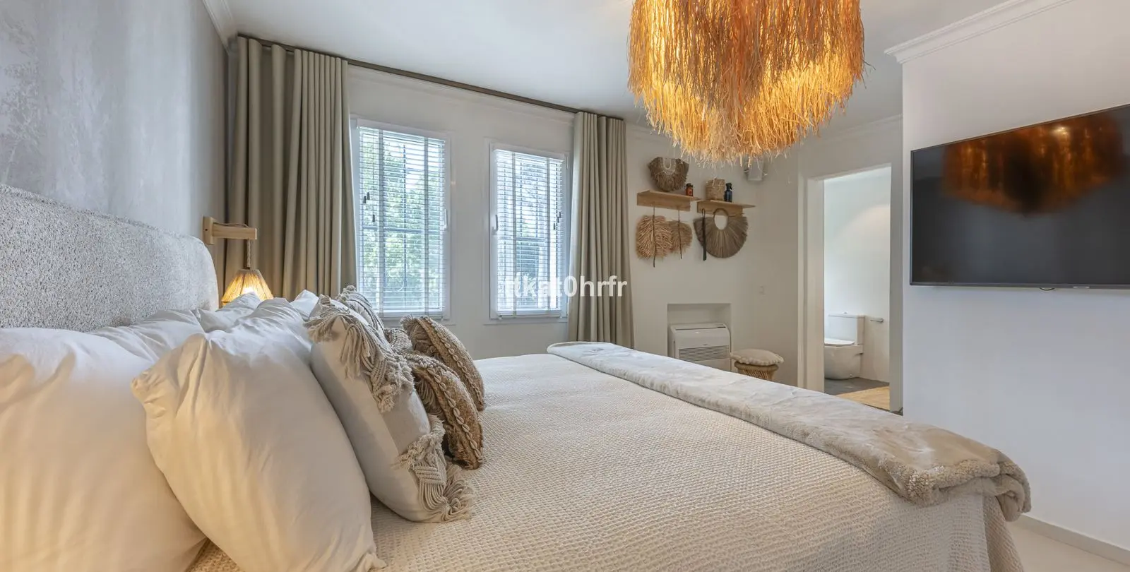 Sale of detached villa in Nueva Andalucía 13