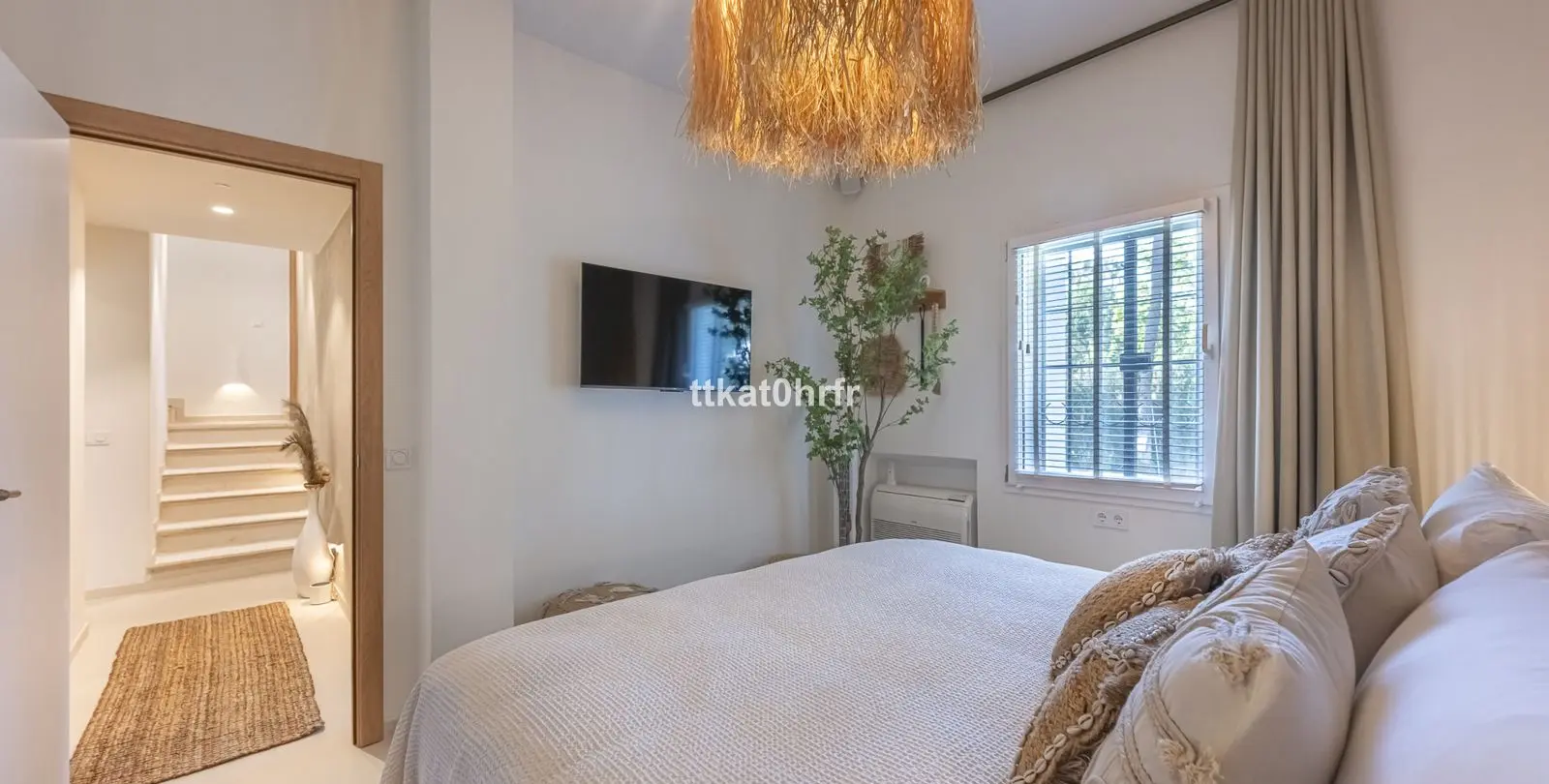 Sale of detached villa in Nueva Andalucía 23