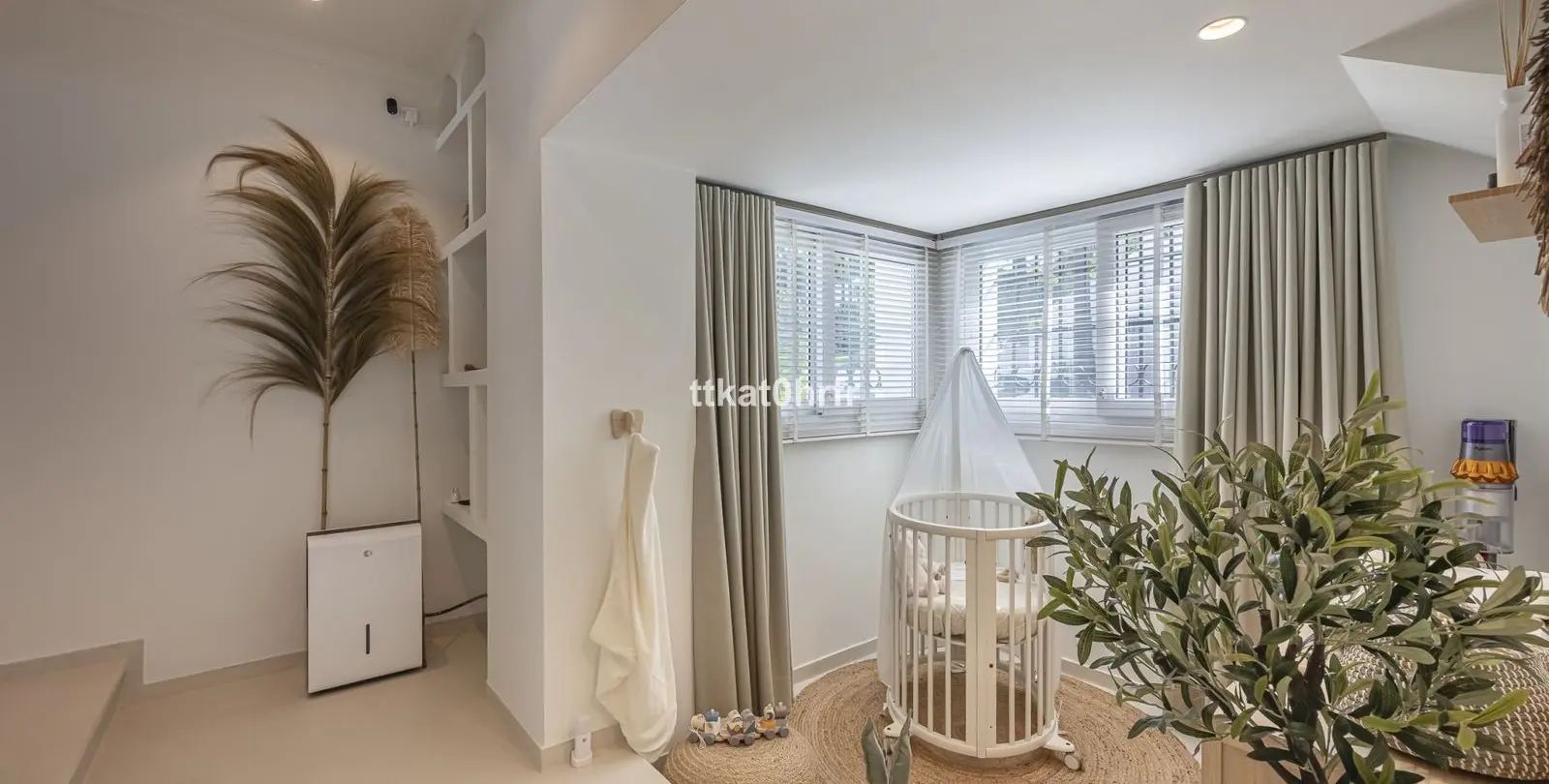 Sale of detached villa in Nueva Andalucía 30
