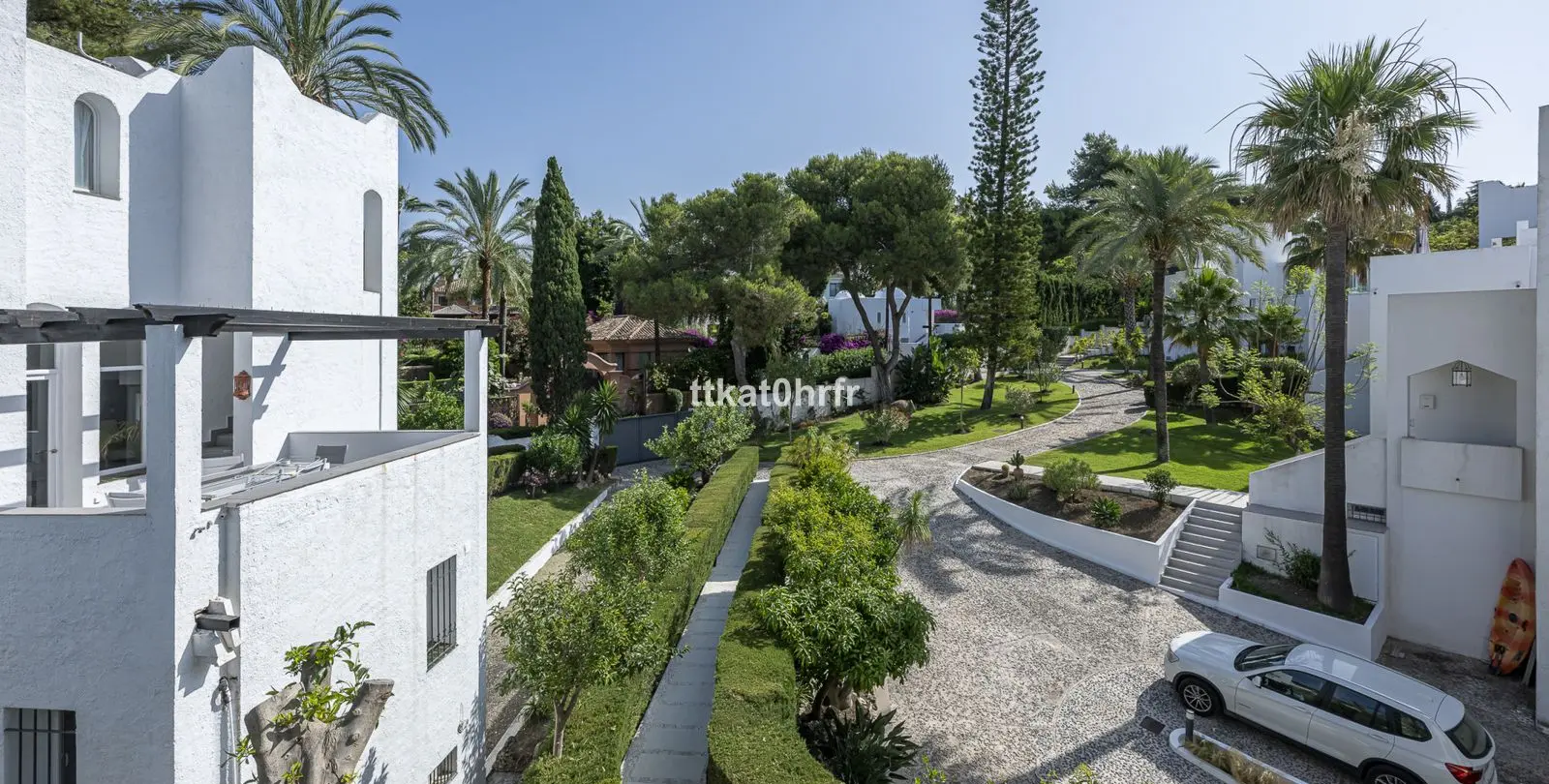 Sale of detached villa in Nueva Andalucía 48