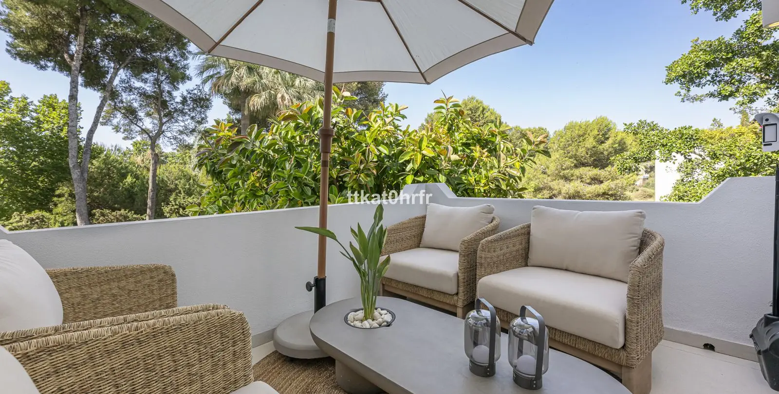 Sale of detached villa in Nueva Andalucía 50