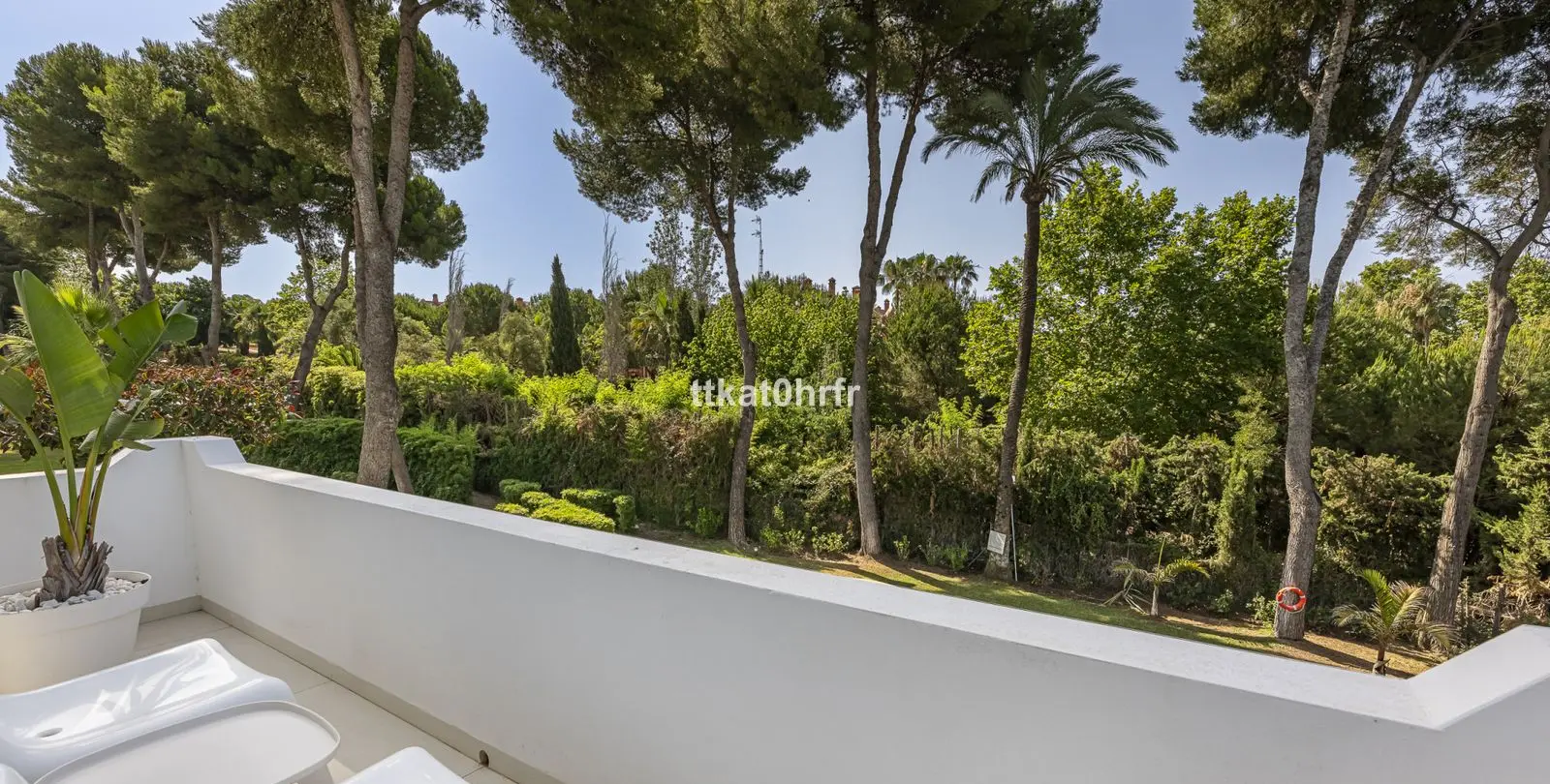 Sale of detached villa in Nueva Andalucía 53