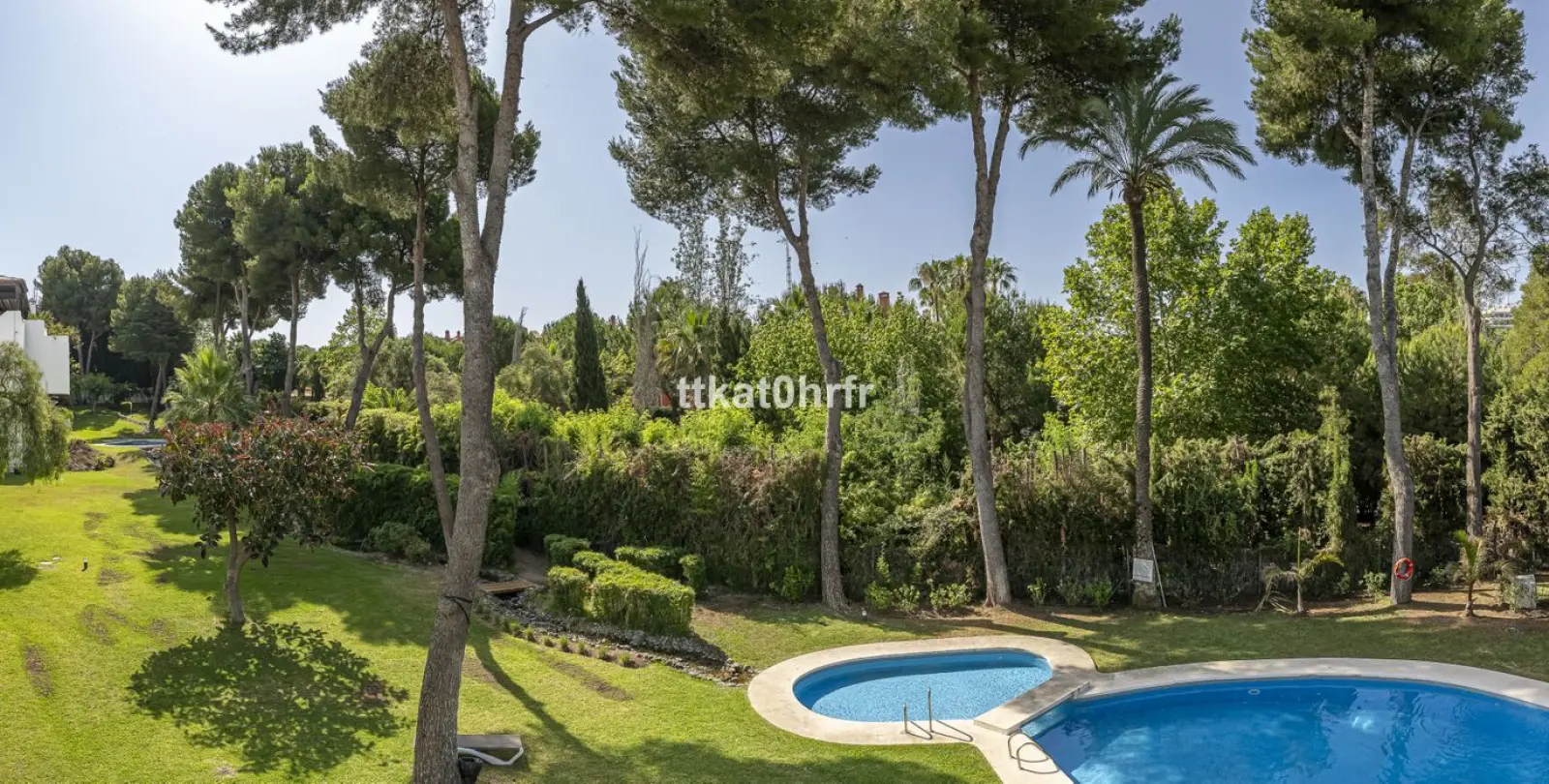Sale of detached villa in Nueva Andalucía 58