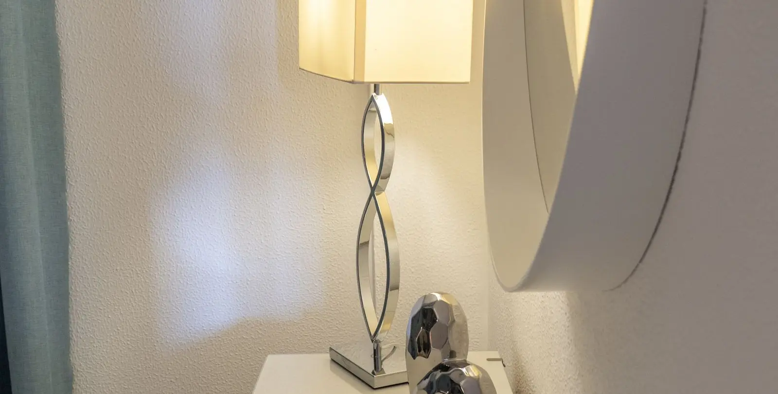 Venta de apartamento en planta media en Estepona 29