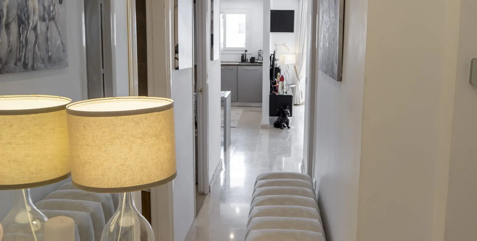Venta de apartamento en planta media en Estepona 34