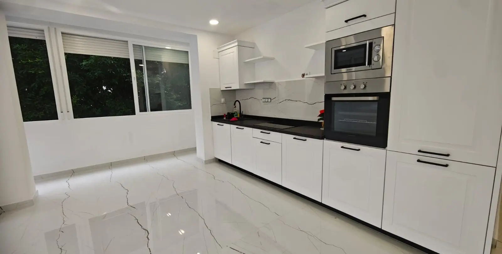 Sale of middle floor apartment in Marbella 5