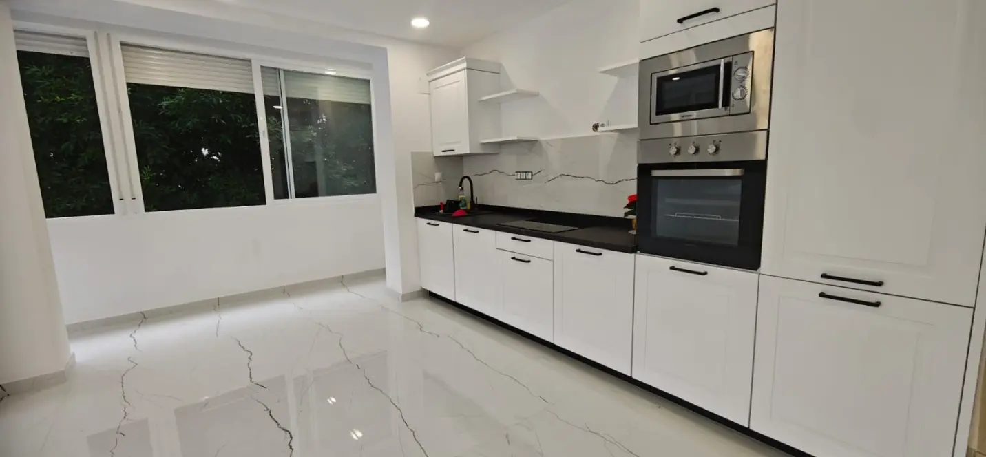 Sale of middle floor apartment in Marbella 4