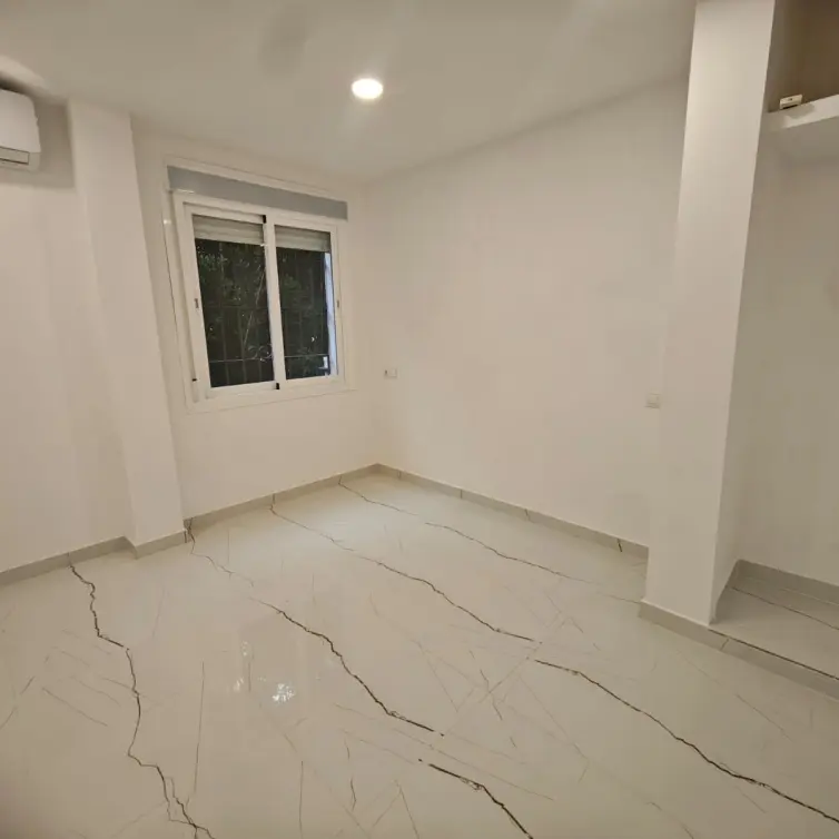 Sale of middle floor apartment in Marbella