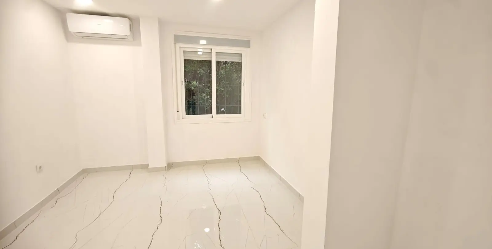 Sale of middle floor apartment in Marbella 7