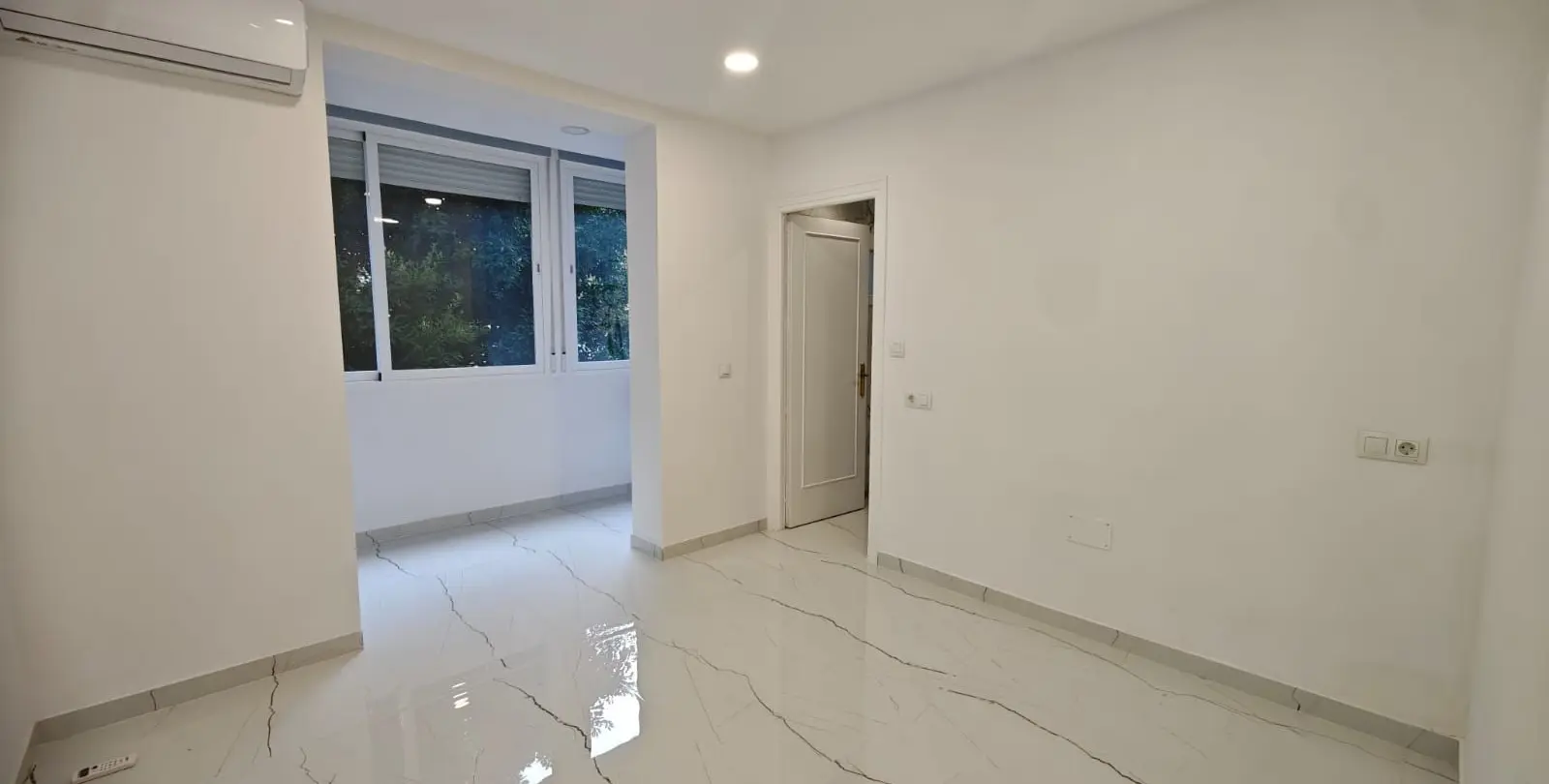 Sale of middle floor apartment in Marbella 8