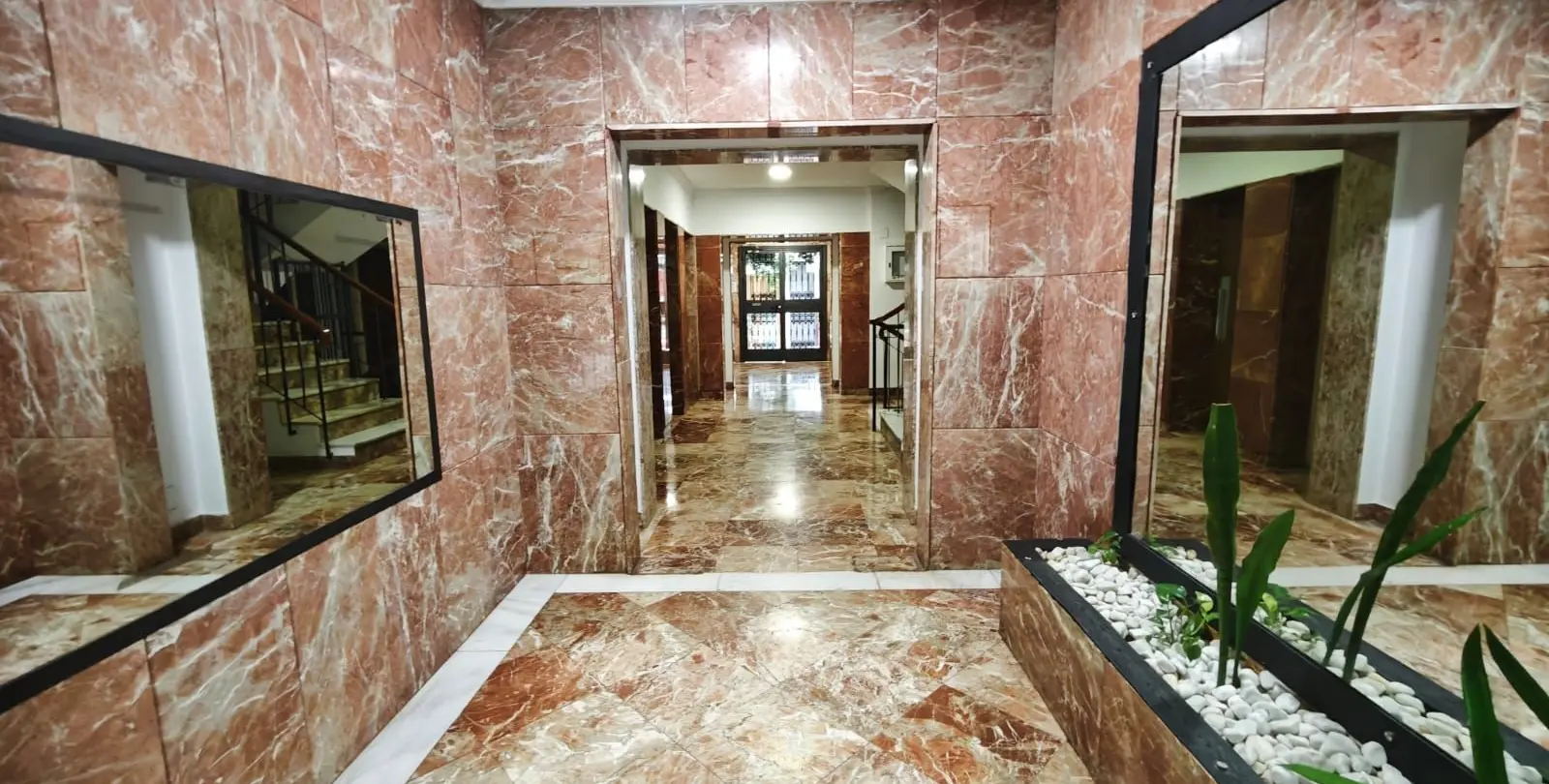 Sale of middle floor apartment in Marbella 14
