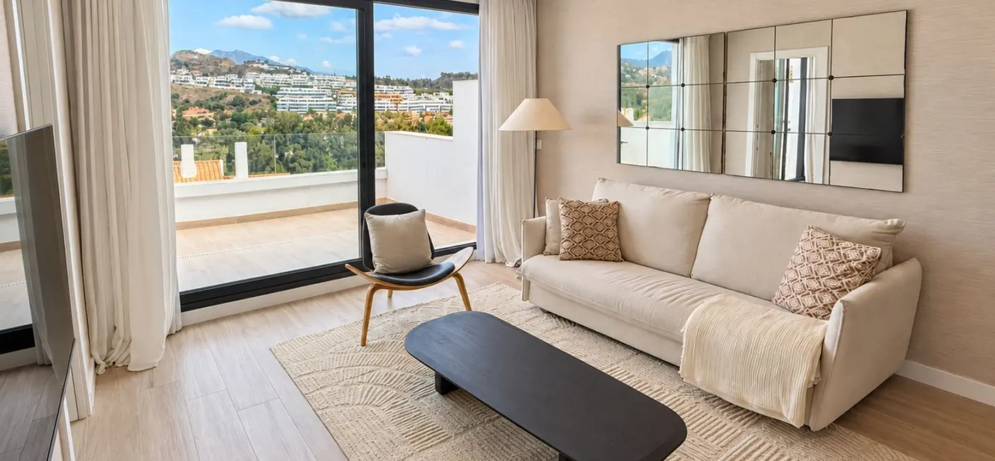 Sale of ground floor apartment in La Cala de Mijas 2