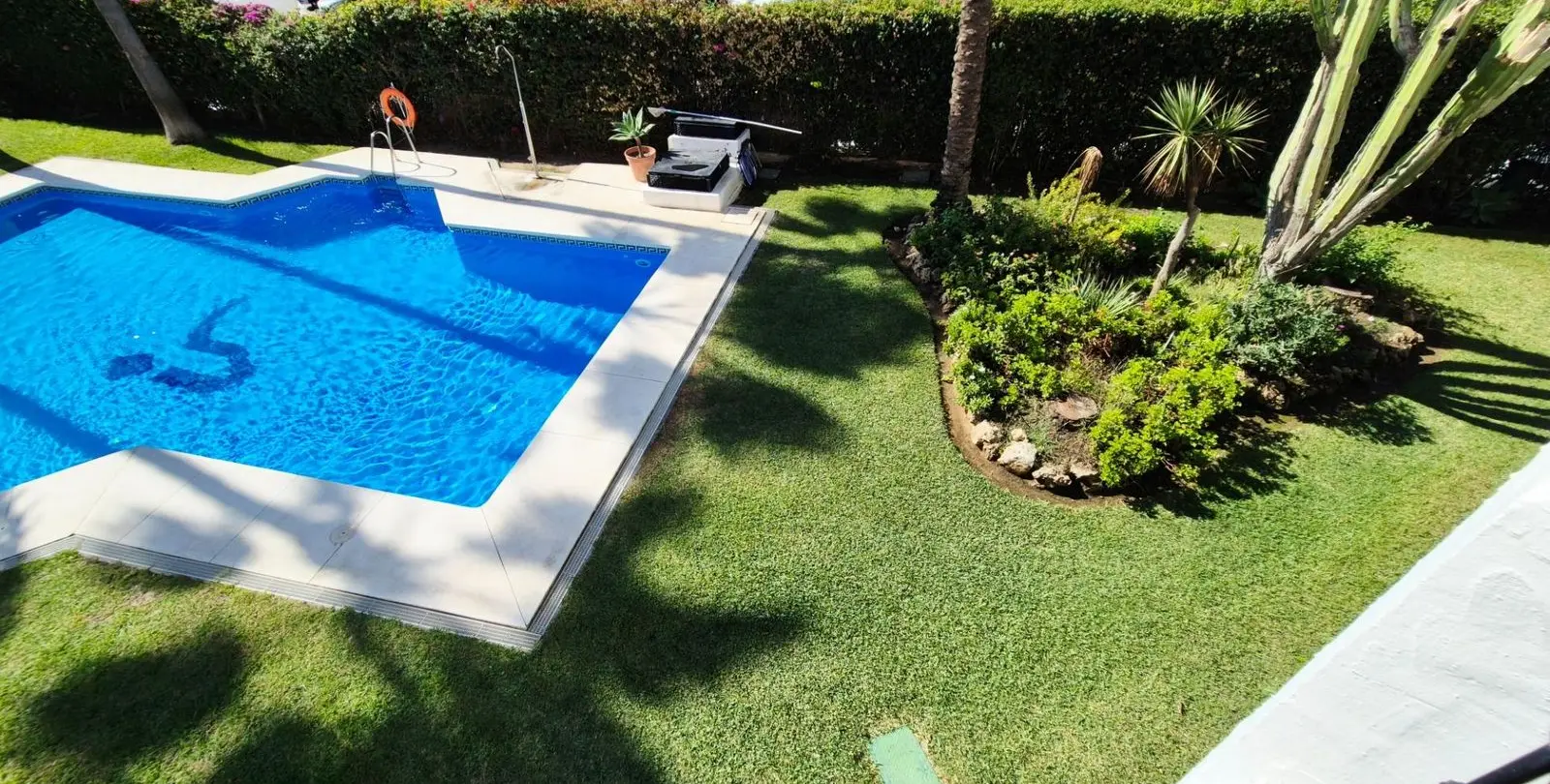 Продажа апартаментов на среднем этаже в Marbella 24
