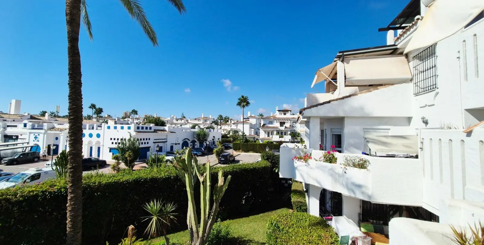 Продажа апартаментов на среднем этаже в Marbella 30