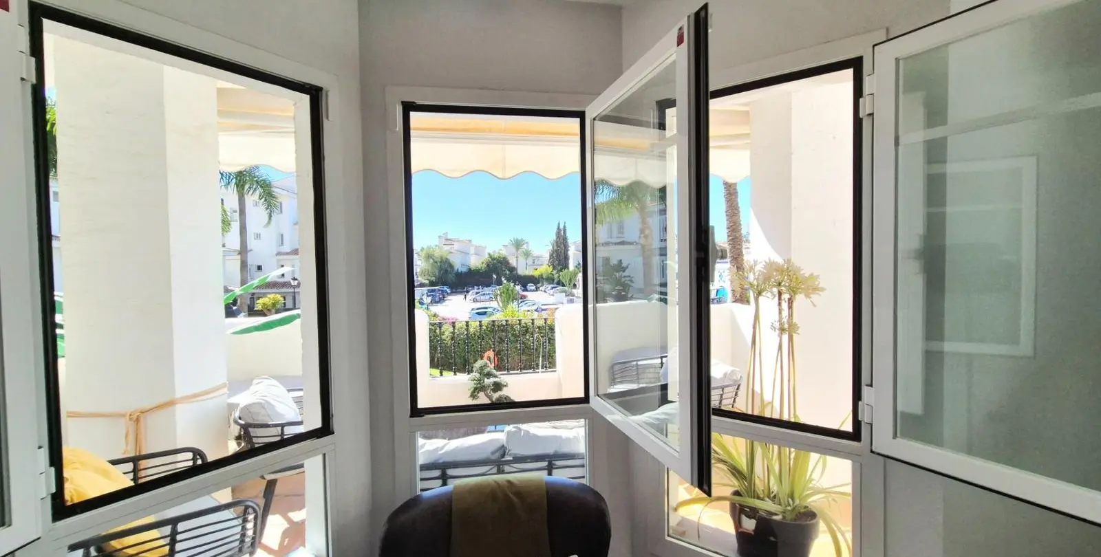 Продажа апартаментов на среднем этаже в Marbella 35