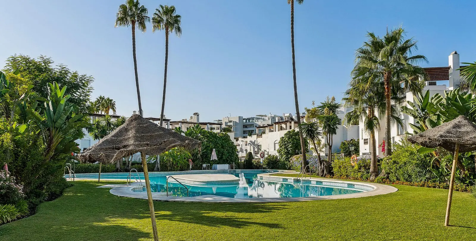 Sale of townhouse in San Pedro de Alcántara 37