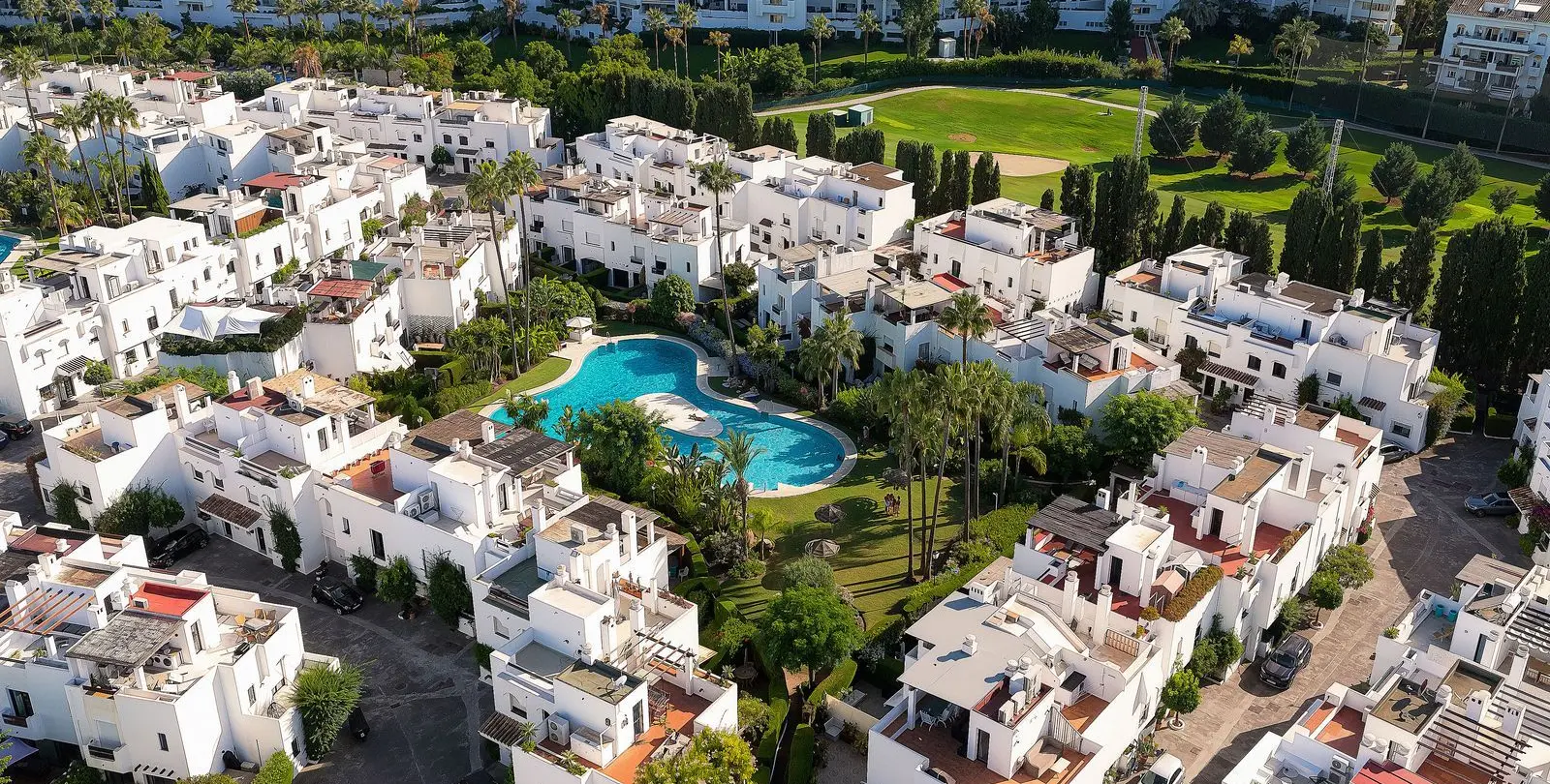 Sale of townhouse in San Pedro de Alcántara 45