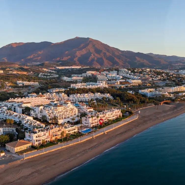Sale of ground floor apartment in Estepona