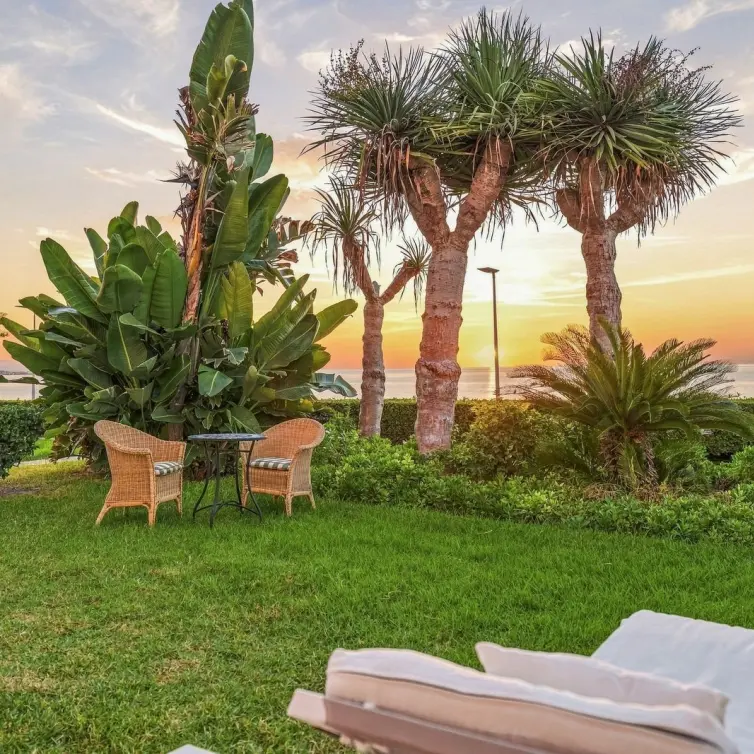 Sale of ground floor apartment in Estepona