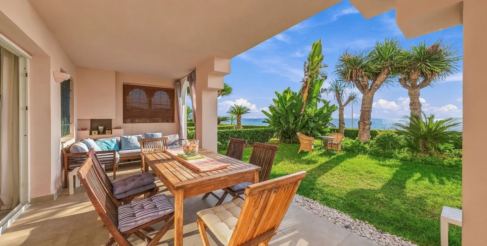 Sale of ground floor apartment in Estepona 4