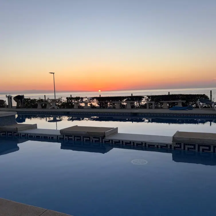 Sale of ground floor apartment in Estepona