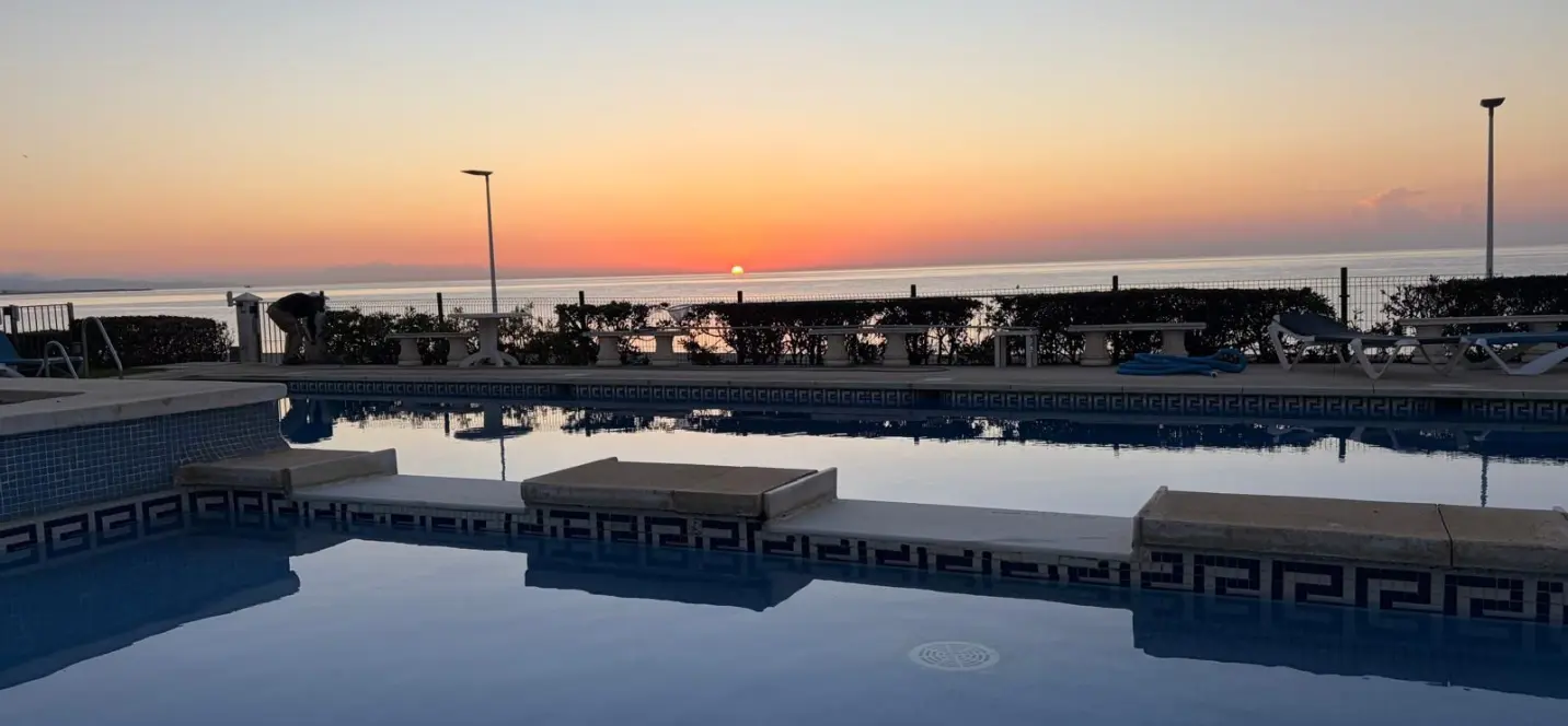 Sale of ground floor apartment in Estepona 4