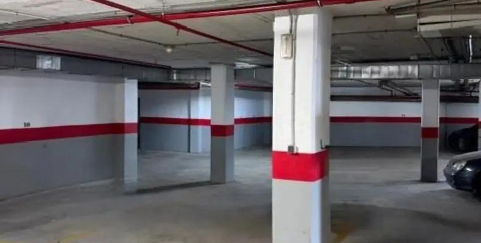 Sale of middle floor apartment in The Golden Mile 14