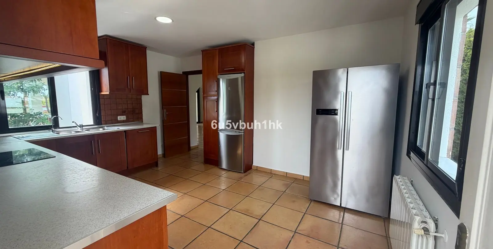 Sale of detached villa in Estepona 8