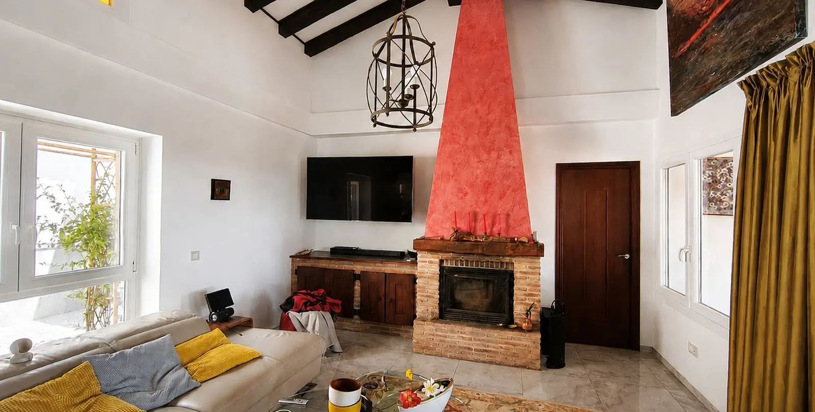 Sale of detached villa in Manilva 2