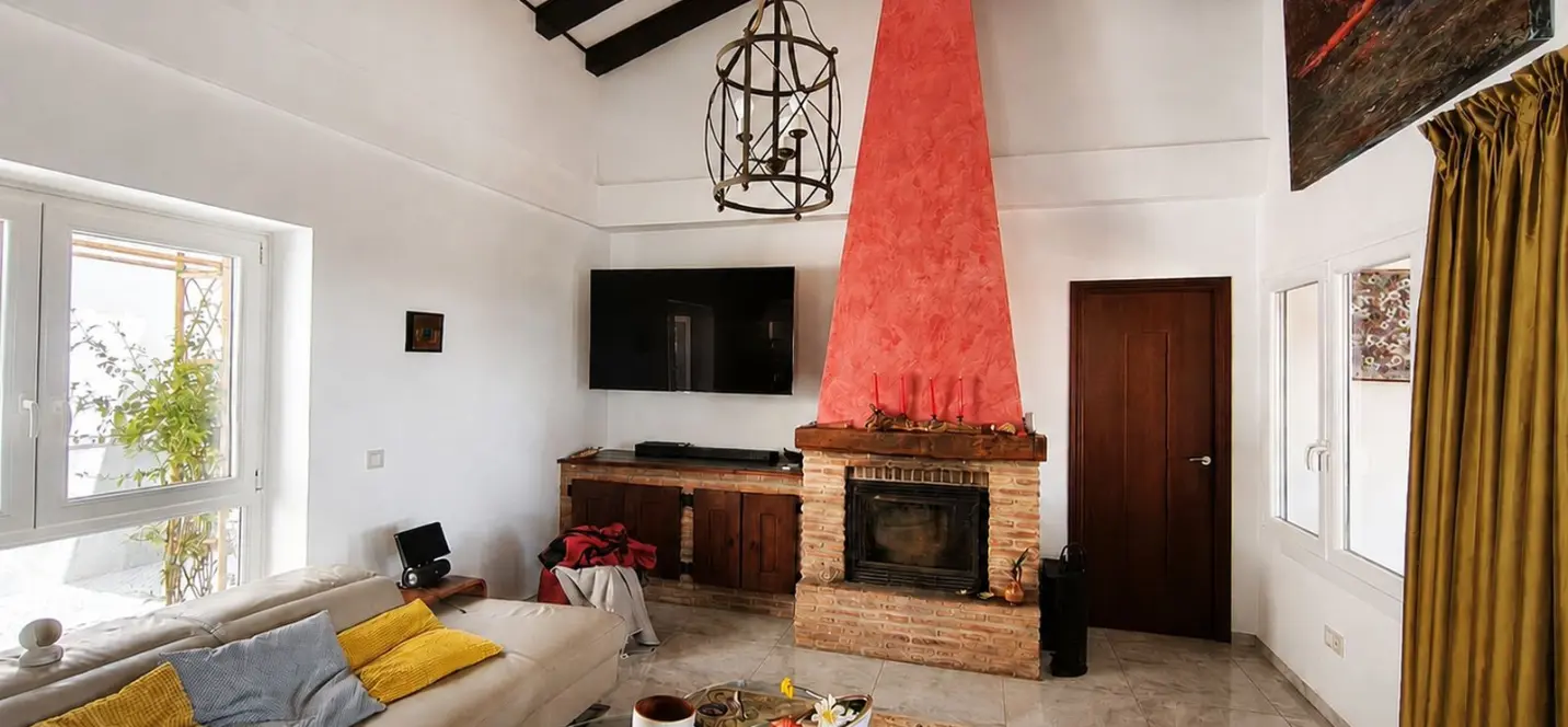 Sale of detached villa in Manilva 1