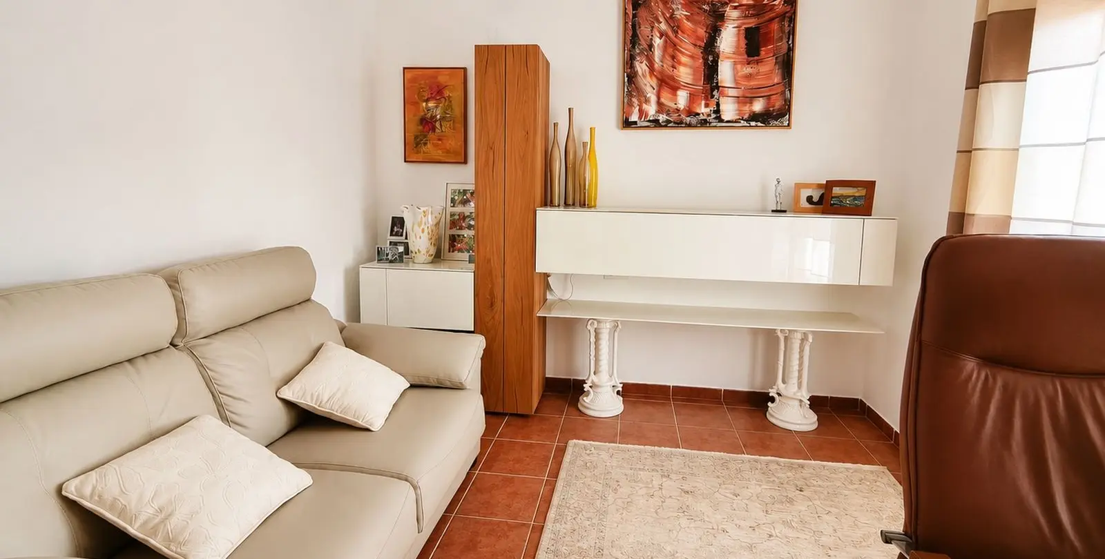Sale of detached villa in Manilva 16