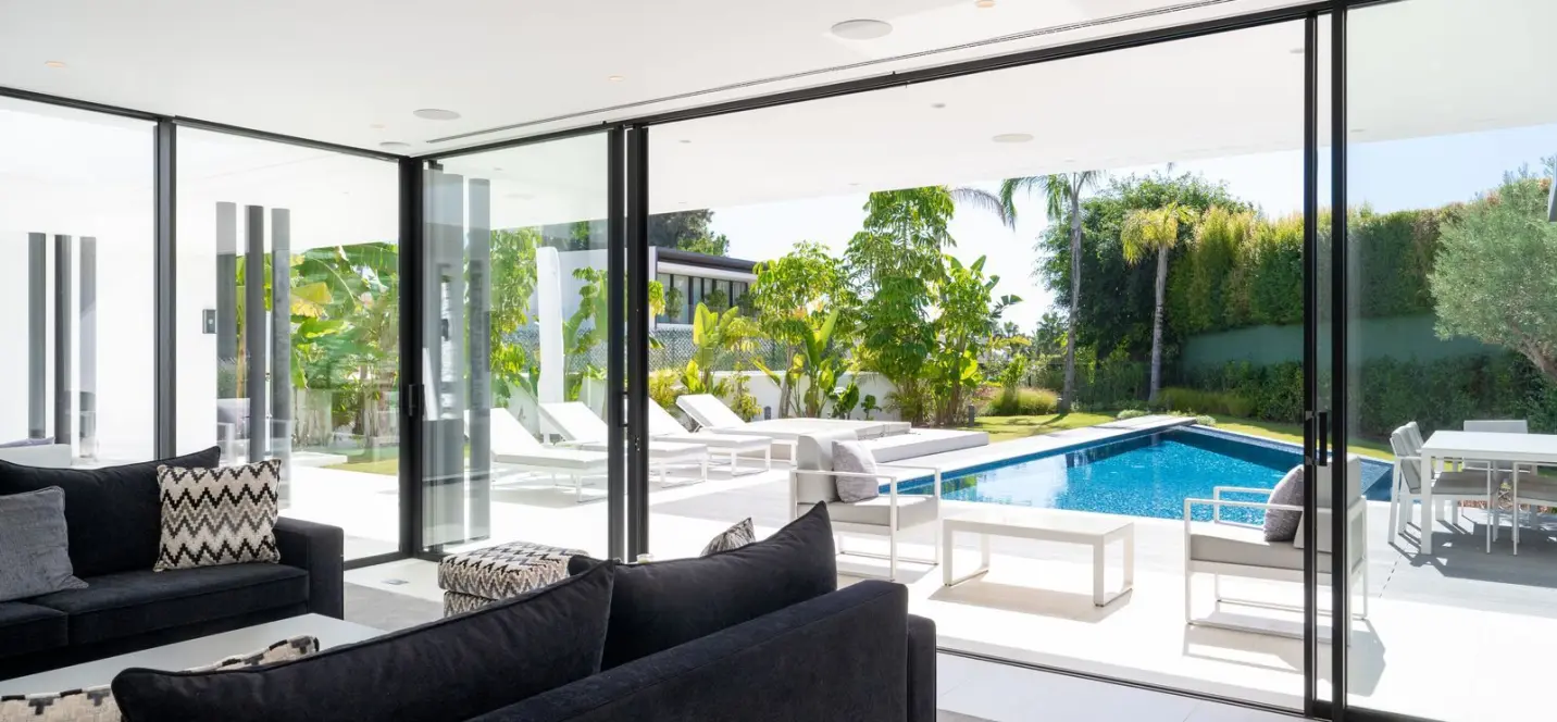 Sale of detached villa in Marbella 3