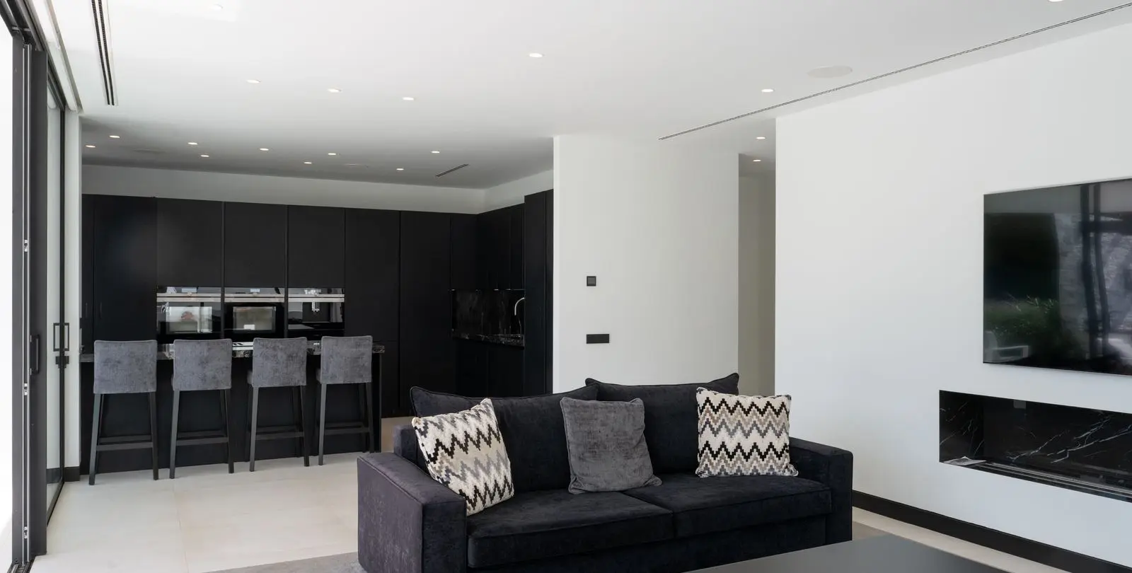 Sale of detached villa in Marbella 5