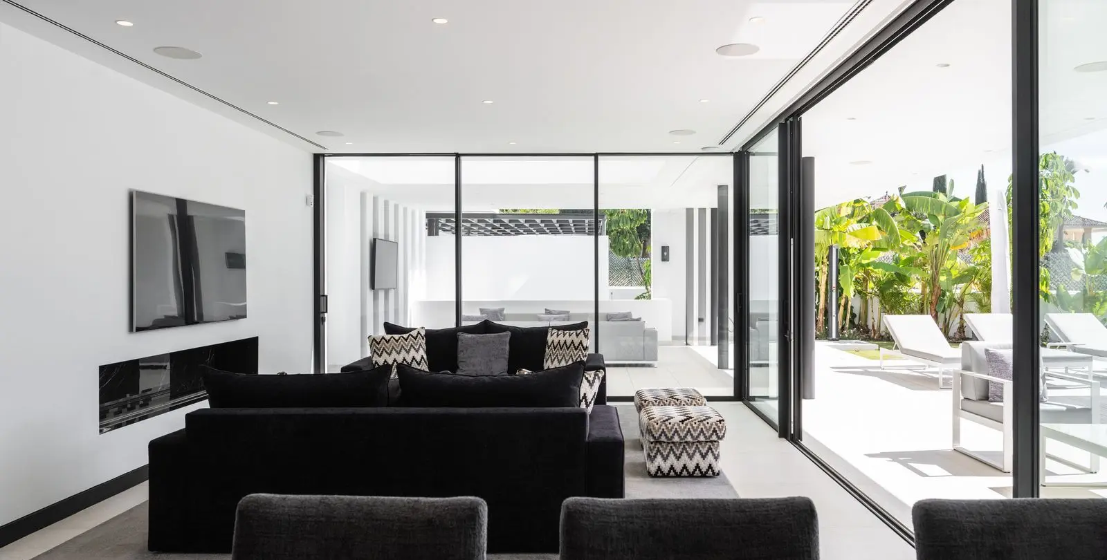 Sale of detached villa in Marbella 8