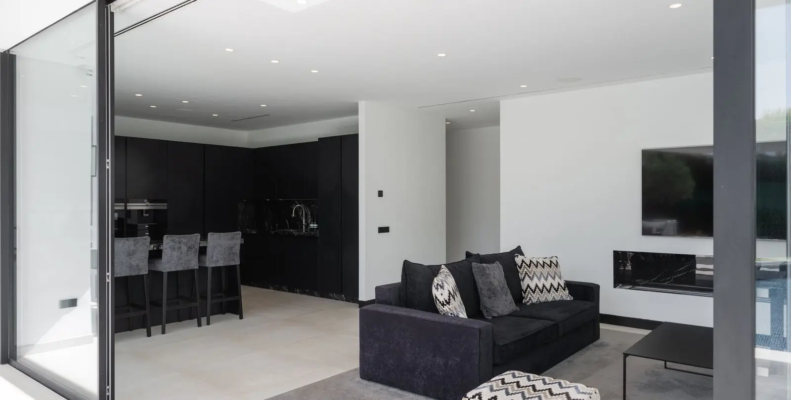 Sale of detached villa in Marbella 10