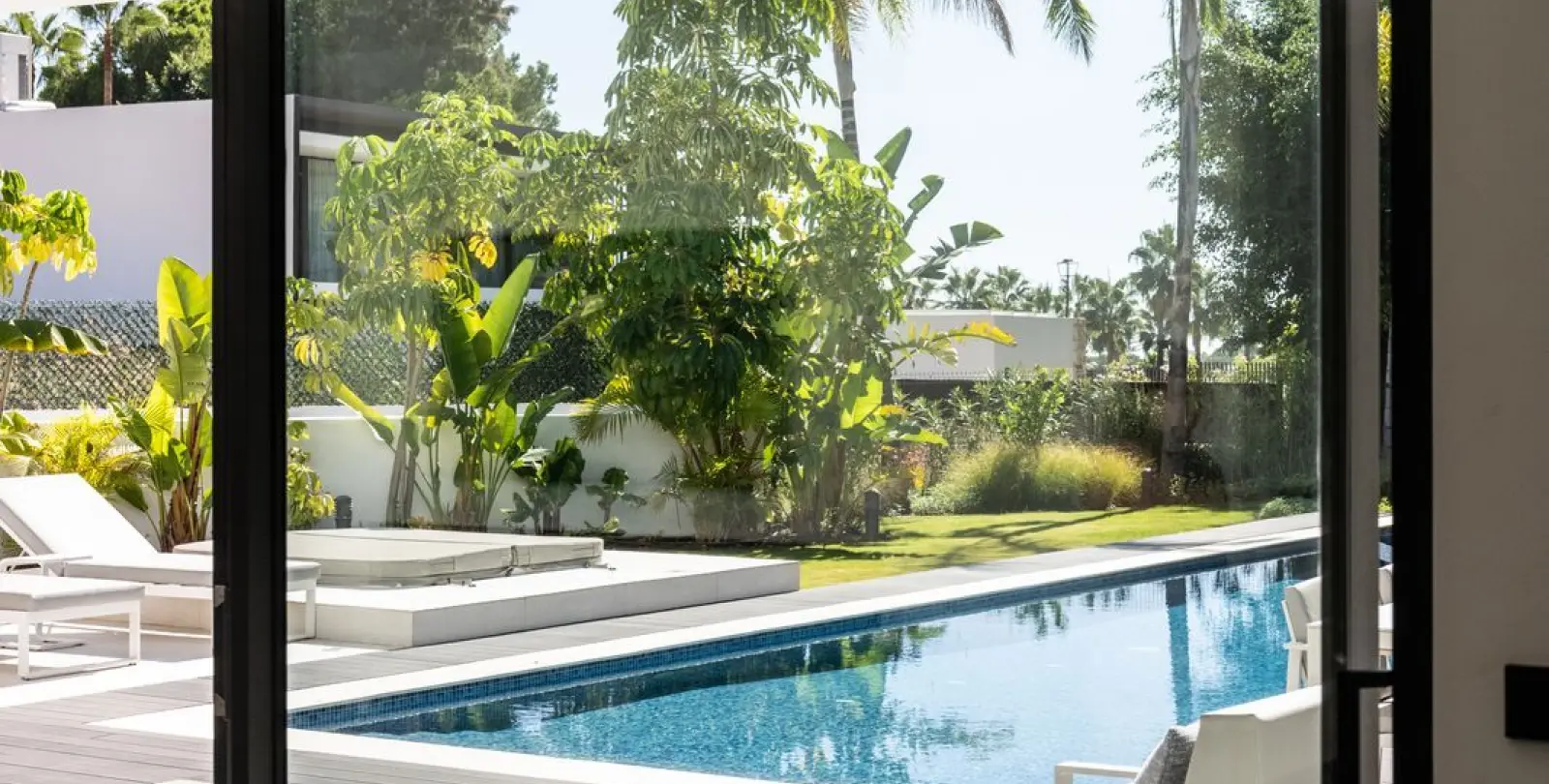 Sale of detached villa in Marbella 11