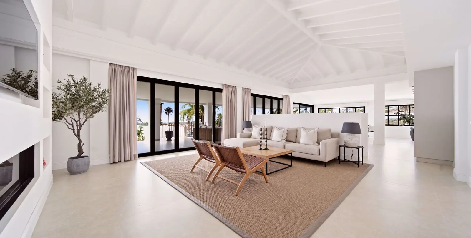 Sale of detached villa in Benahavís 4