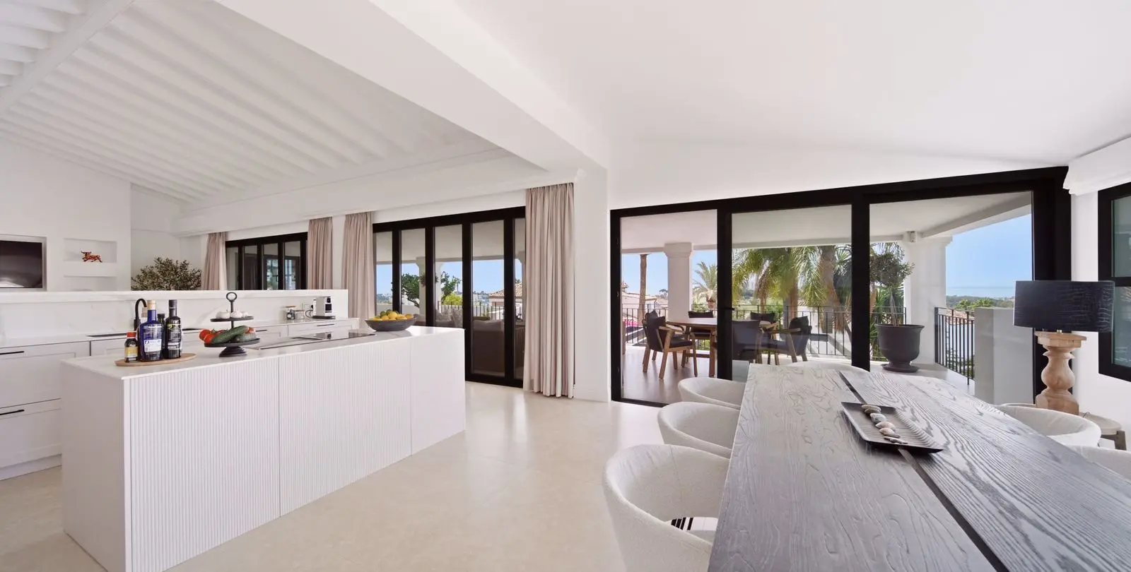 Sale of detached villa in Benahavís 13