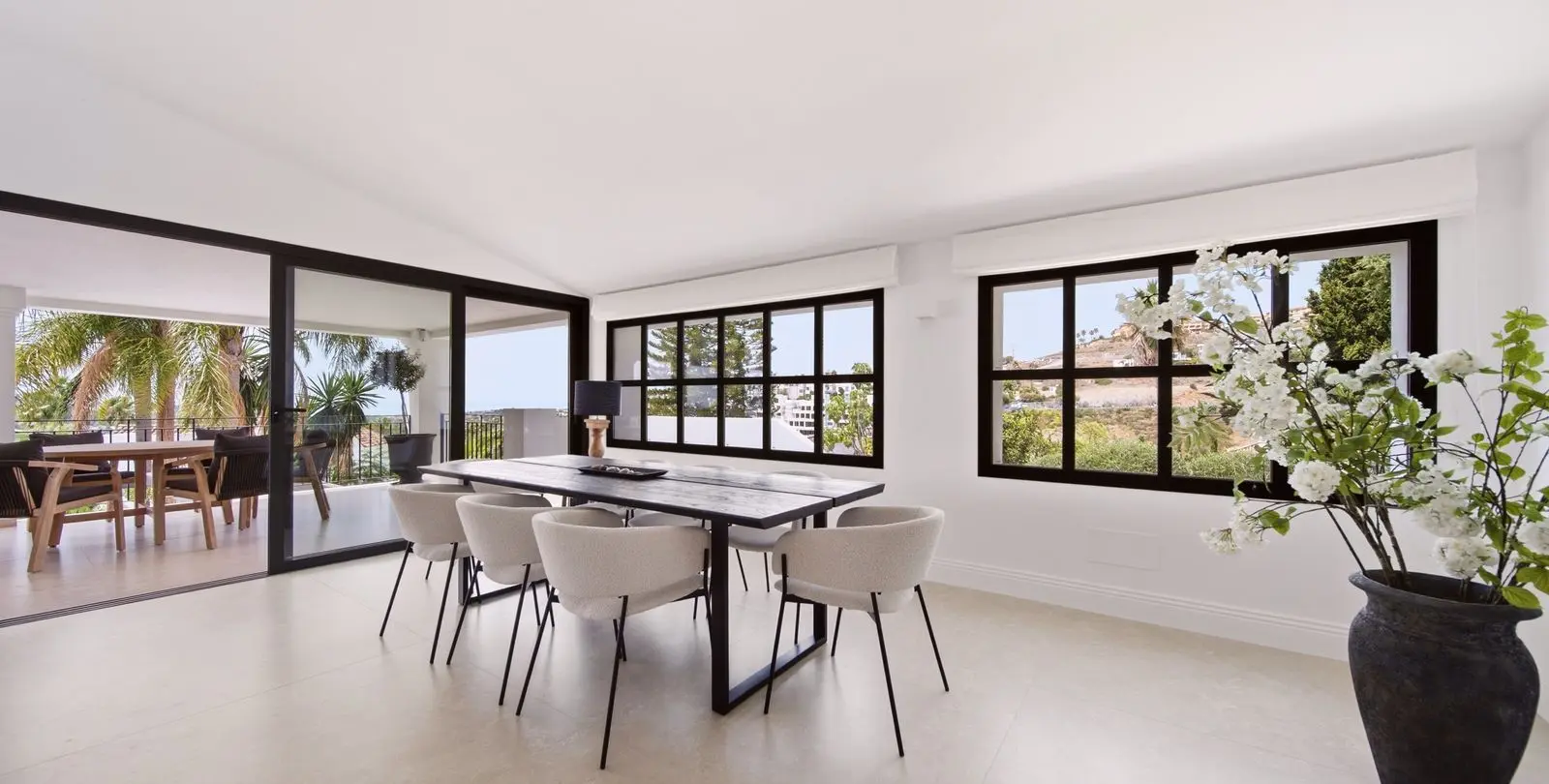 Sale of detached villa in Benahavís 15
