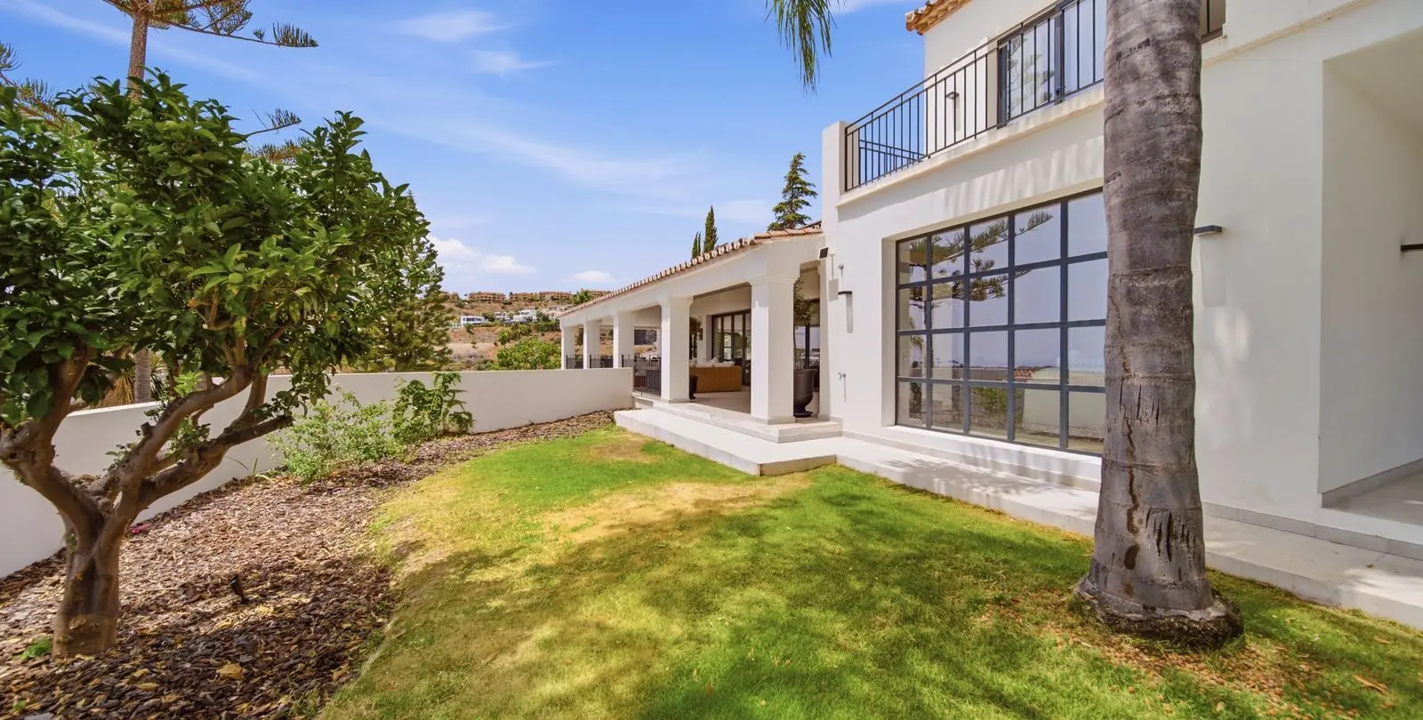 Sale of detached villa in Benahavís 43