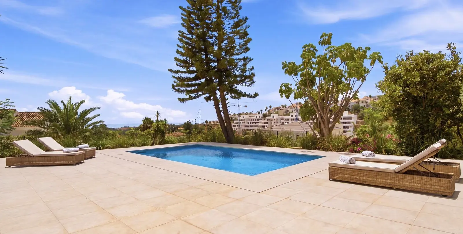 Sale of detached villa in Benahavís 46