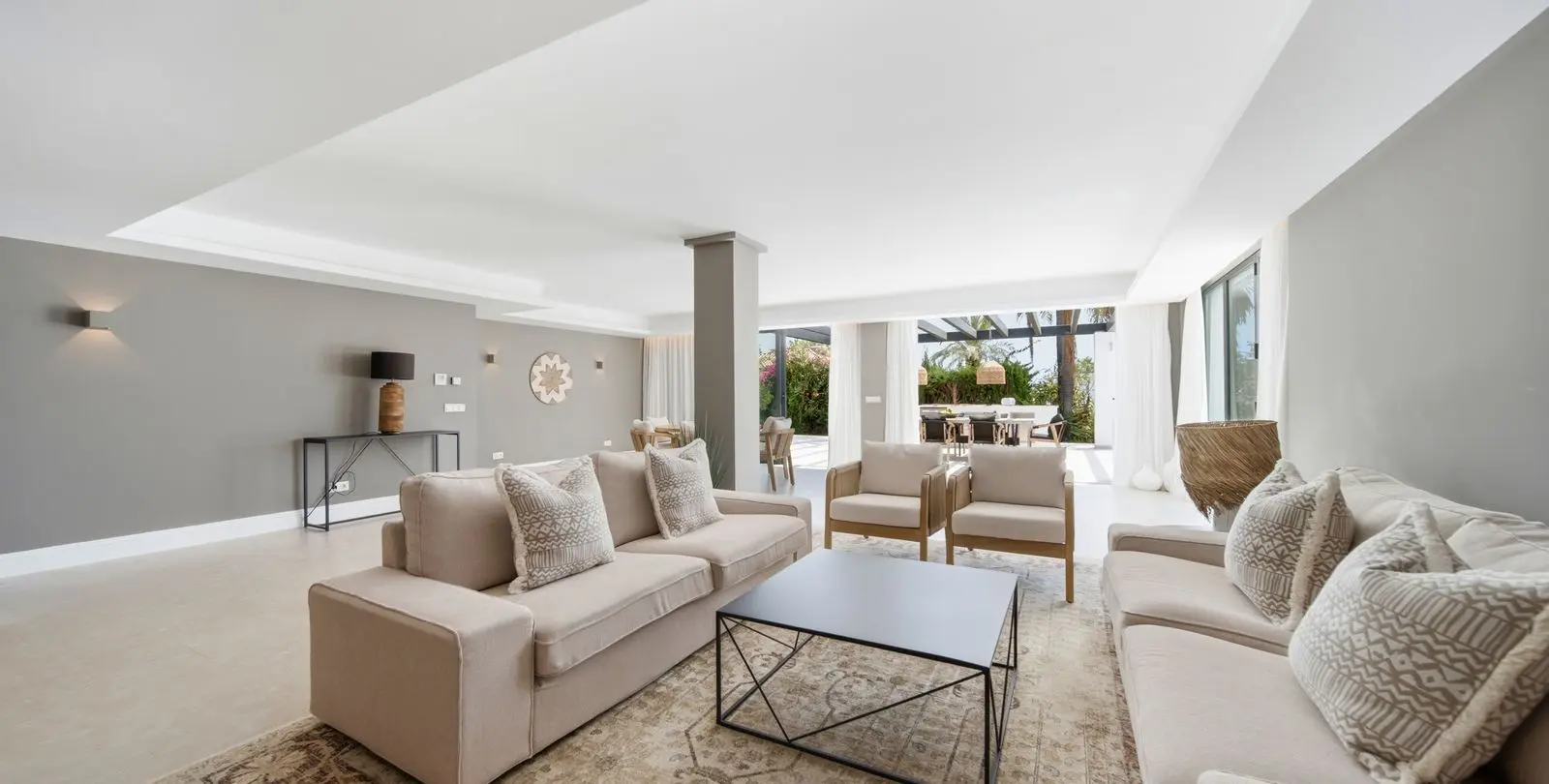Sale of detached villa in Benahavís 66